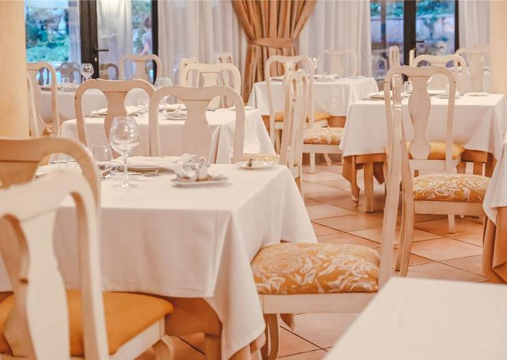 Buffet restaurant  Lago Garden Hotel & Spa Cala Ratjada