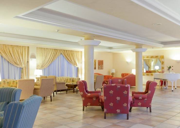 Lobby bar Lago Garden Hotel & Spa Cala Ratjada Lobby bar Lago Garden Hotel & Spa Cala Ratjada