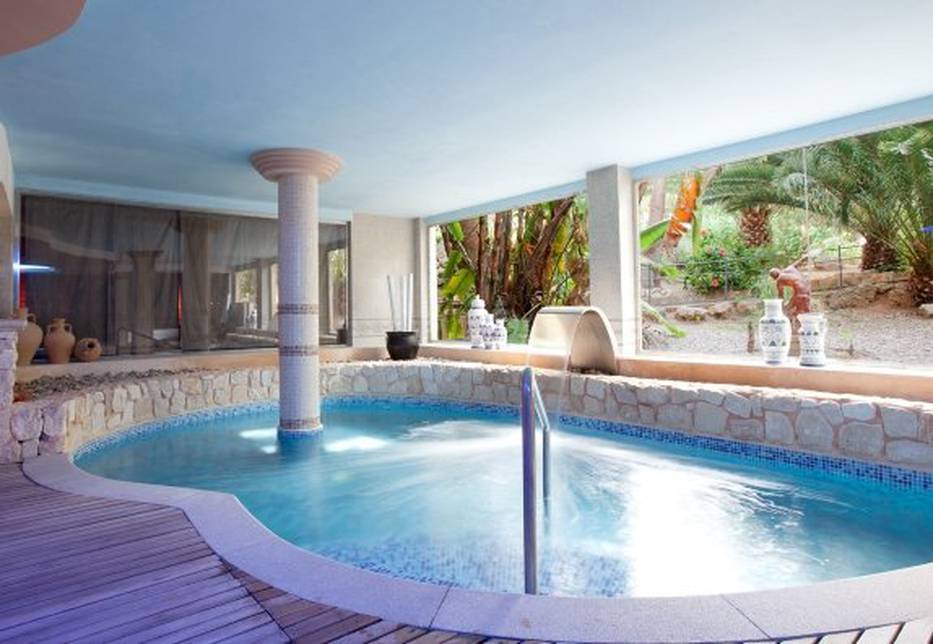 Unique facilities with a personalised service  Lago Garden Hotel & Spa Cala Ratjada