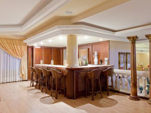 Lobby bar lago garden hotel & spa cala ratjada Lobby bar lago garden hotel & spa cala ratjada