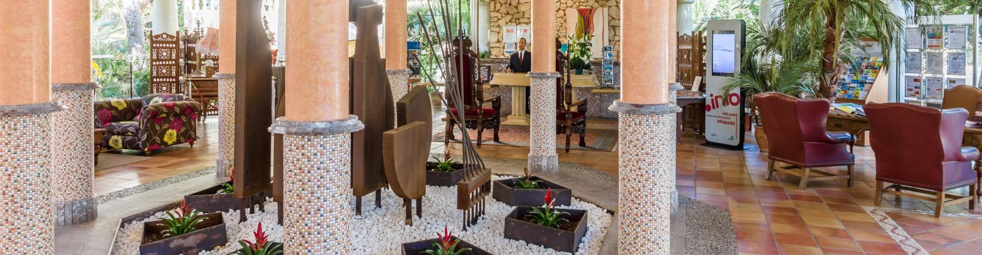 Lago Garden Hotel & Spa - Cala Ratjada - {{pagina.nombre}} Lago Garden Hotel & Spa - Cala Ratjada - {{pagina.nombre}}