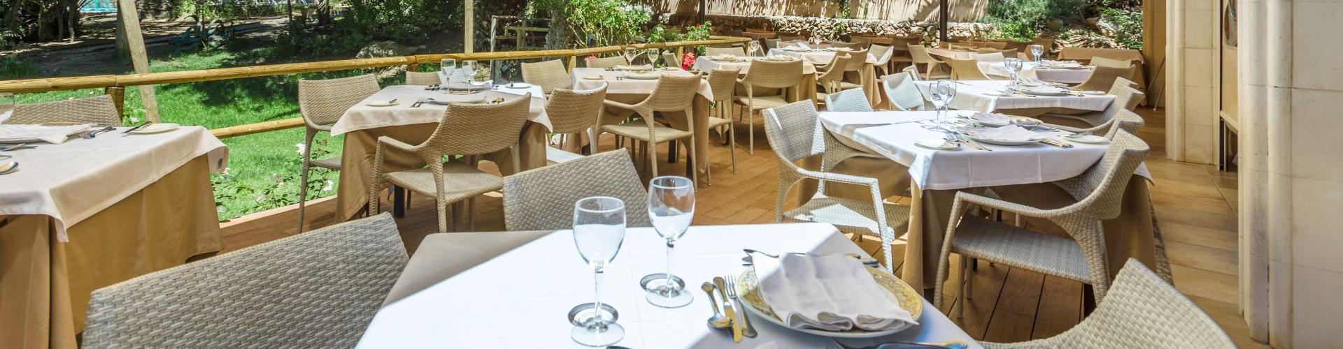 Lago Garden Hotel & Spa - Cala Ratjada - {{pagina.nombre}} Lago Garden Hotel & Spa - Cala Ratjada - {{pagina.nombre}}